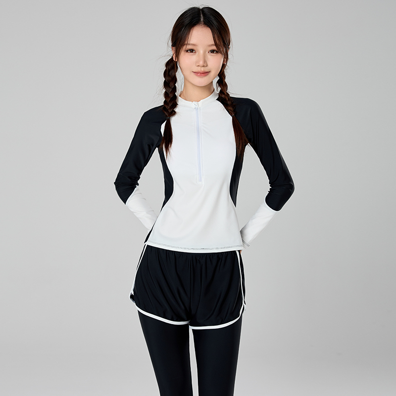 Rash Guard Long Sleeve - ชุดว่ายน้ำมุสลิมสำหรับเด็กผู้หญิง แขนยาว เสื้อซิป กางเกงขาสั้น 3 ชิ้น