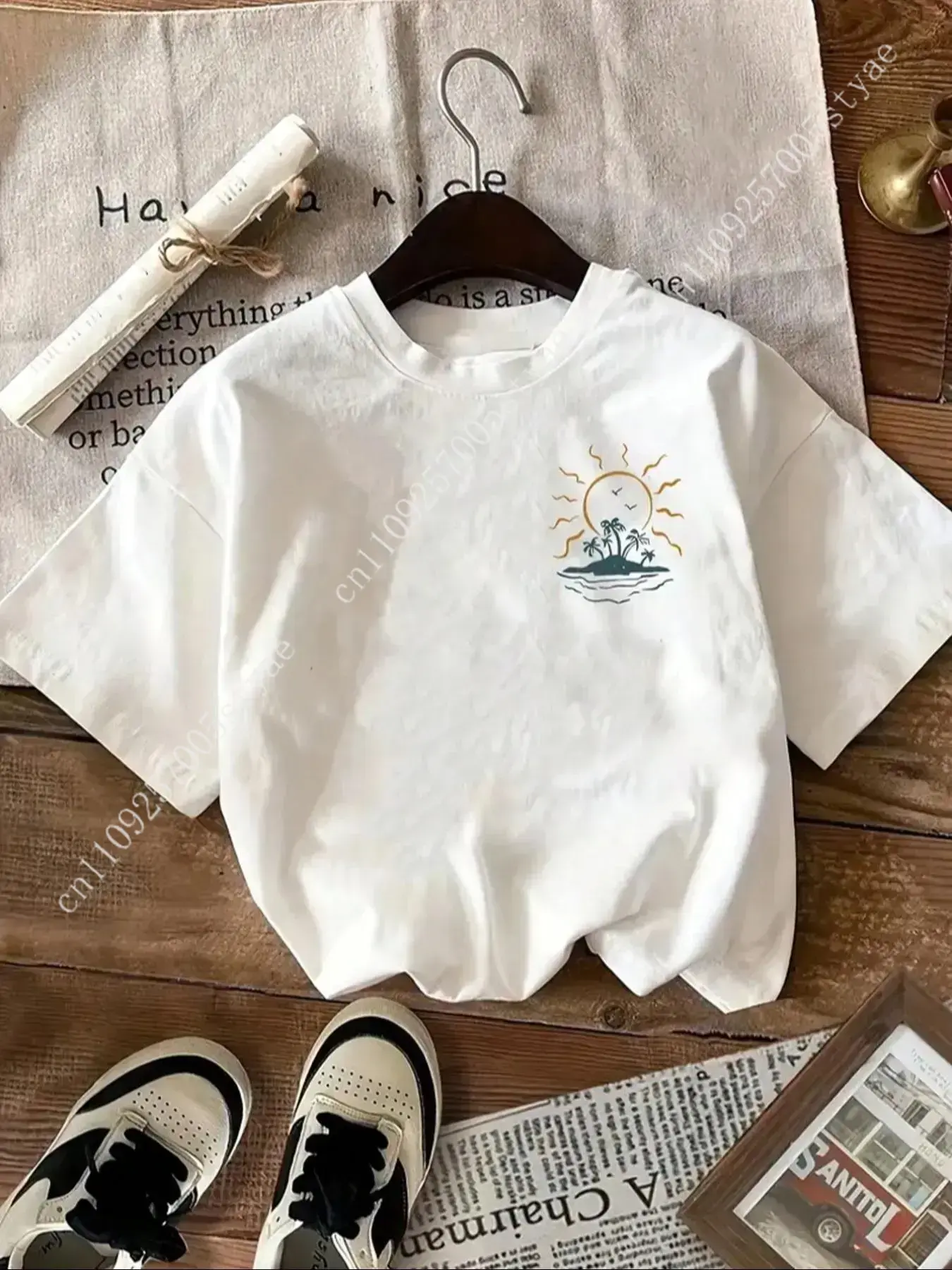 เสื้อยืดคอกลมพิมพ์ลายต้นมะพร้า - Summer Quilt บทวิจารณ์และราคา