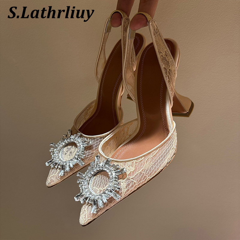 รองเท้าส้นสูงประดับดอกไม้คริสต - Summer Clothing Ladies บทวิจารณ์และราคา